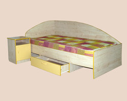  Кровать с выдвижным ящиком и тумбой